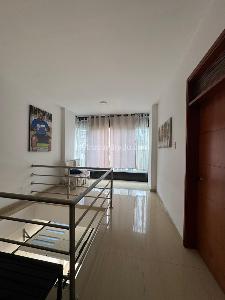 Casa de 5 alcobas en arriendo en Las Mercedes, Palmira, 460 m² · foto 11 de 20
