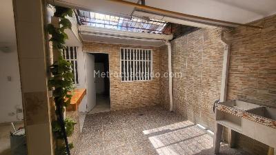 Casa de 3 alcobas en venta en Villa Del Lago, Cali, 55 m² · foto 4 de 13