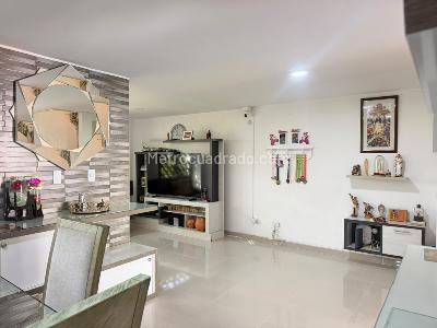Casa de 4 alcobas en venta en La Hacienda, Cali, 232 m² · foto 2 de 20