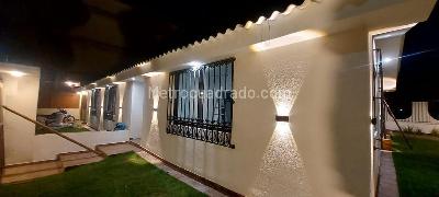 Casa de 5 alcobas en venta en Vipasa, Cali, 380 m² · foto 3 de 13