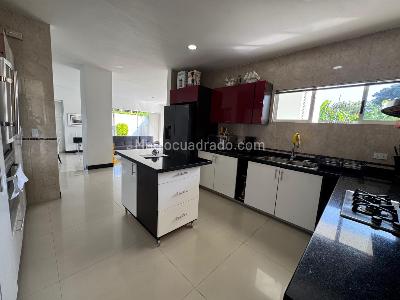 Casa de 4 alcobas en venta en Pance, Cali, 587 m² · foto 2 de 20
