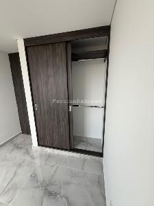 Apartamento de 2 alcobas en venta en Valle Del Lili, Cali, 65 m² · foto 12 de 15