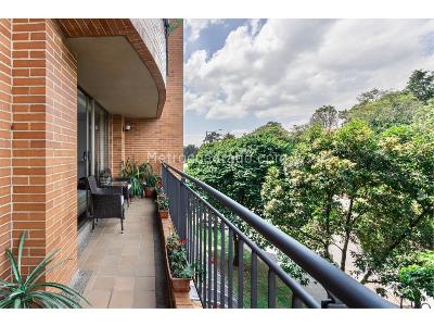 Apartamento en venta en Lagos De Cordoba, Bogotá · foto 7 de 20