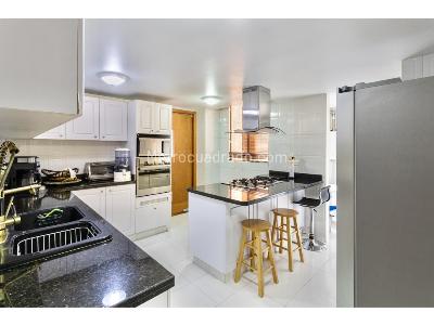 Apartamento en venta en Lagos De Cordoba, Bogotá · foto 8 de 20