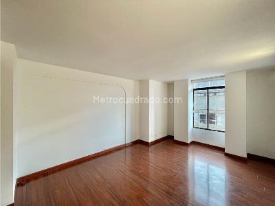 Apartamento de 3 alcobas en venta en San Patricio, Bogotá, 124 m² · foto 13 de 20