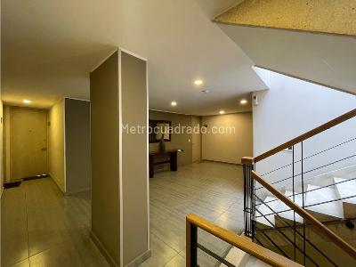 Apartamento de 3 alcobas en venta en San Patricio, Bogotá, 124 m² · foto 3 de 20