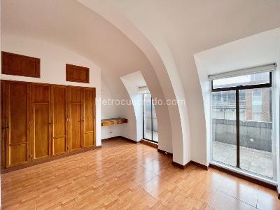 Apartamento de 3 alcobas en venta en San Patricio, Bogotá, 124 m² · foto 4 de 20