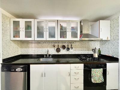 Apartamento en venta en Cedritos, Bogotá · foto 7 de 19