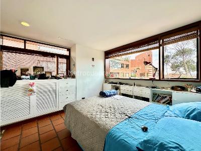 Apartamento de 2 alcobas en arriendo en Los Rosales, Bogotá, 105 m² · foto 11 de 19