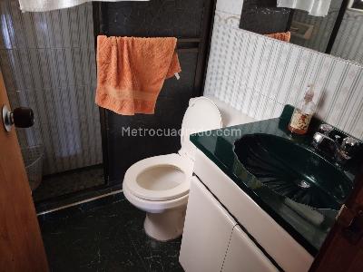 Casa de 5 alcobas en venta en Jose Joaquin Vargas, Bogotá, 402 m² · foto 8 de 19