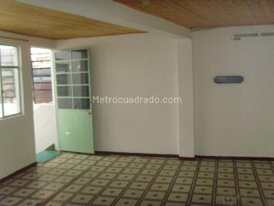 Casa de 5 alcobas en venta en San Carlos, Bogotá, 342 m² · foto 9 de 20