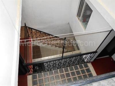 Casa de 5 alcobas en venta en Flandes, Bogotá, 300 m² · foto 3 de 8