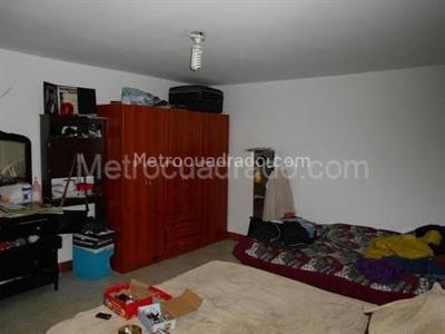 Casa de 5 alcobas en venta en Flandes, Bogotá, 300 m² · foto 6 de 8