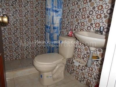 Casa de 5 alcobas en venta en Flandes, Bogotá, 300 m² · foto 7 de 8