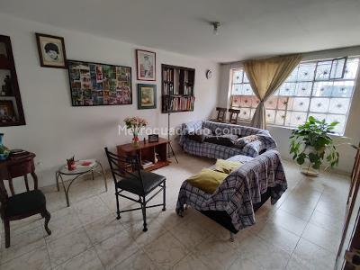 Casa de 5 alcobas en venta en Bellavista Occidental, Bogotá, 332 m² · foto 5 de 20