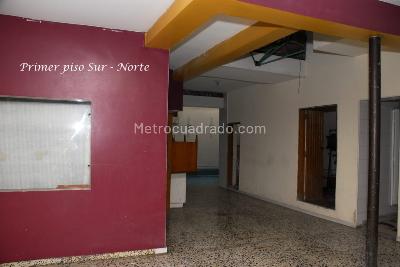 Casa de 5 alcobas en venta en Marly, Bogotá, 555 m² · foto 4 de 18