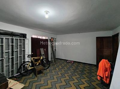 Casa de 5 alcobas en venta en Ciudad Jardin Norte, Bogotá, 341 m² · foto 5 de 20