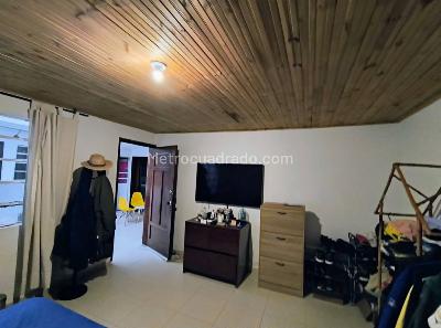 Casa de 5 alcobas en venta en Ciudad Jardin Norte, Bogotá, 341 m² · foto 9 de 20