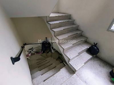 Casa de 5 alcobas en venta en Ciudad Jardin Norte, Bogotá, 341 m² · foto 12 de 20