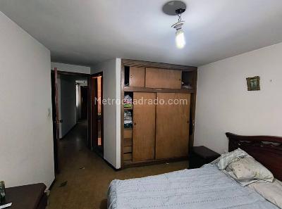 Casa de 5 alcobas en venta en Ciudad Jardin Norte, Bogotá, 341 m² · foto 16 de 20