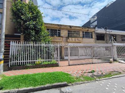 Casa de 5 alcobas en venta en Nicolas De Federman, Bogotá, 467 m² · foto 2 de 19