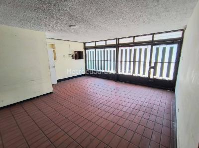Casa de 5 alcobas en venta en Nicolas De Federman, Bogotá, 467 m² · foto 3 de 19