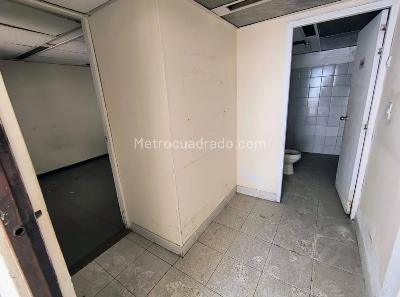 Casa de 5 alcobas en venta en Nicolas De Federman, Bogotá, 467 m² · foto 9 de 19
