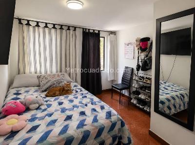 Casa de 5 alcobas en venta en Villa Elisa, Bogotá, 219 m² · foto 15 de 20