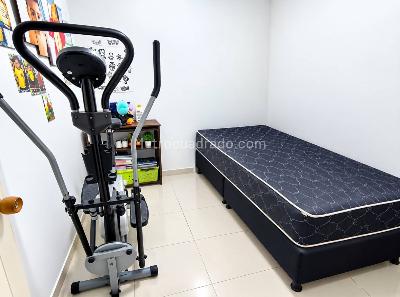 Casa de 5 alcobas en venta en Villa Elisa, Bogotá, 219 m² · foto 9 de 20