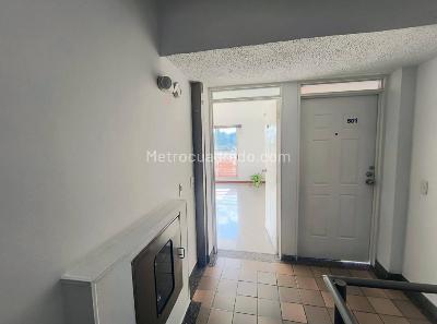 Apartamento de 4 alcobas en venta en San Antonio Noroccidental, Bogotá, 89 m² · foto 3 de 20