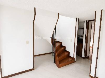 Apartamento de 4 alcobas en venta en San Antonio Noroccidental, Bogotá, 89 m² · foto 11 de 20