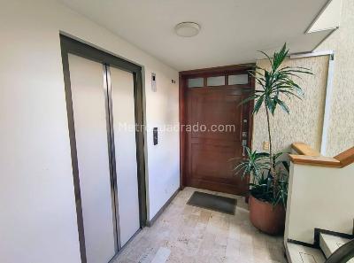 Apartamento de 4 alcobas en venta en Chico, Bogotá, 159 m² · foto 3 de 20