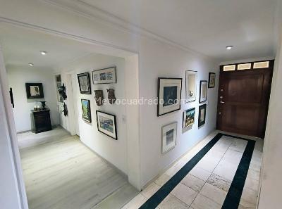 Apartamento de 4 alcobas en venta en Chico, Bogotá, 159 m² · foto 4 de 20