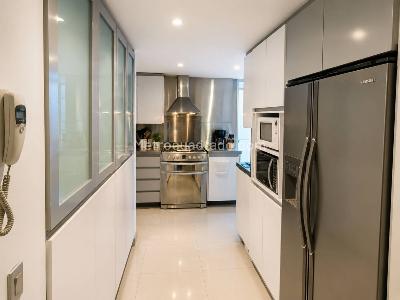 Apartamento de 4 alcobas en venta en Chico, Bogotá, 159 m² · foto 12 de 20