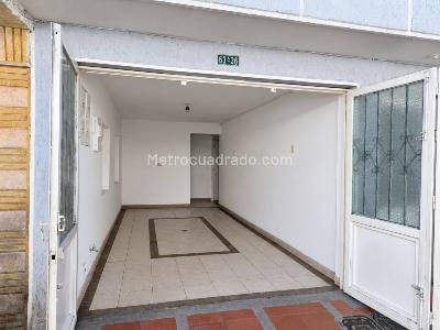 Casa de 5 alcobas en venta en Bosque Popular, Bogotá, 287 m² · foto 15 de 20
