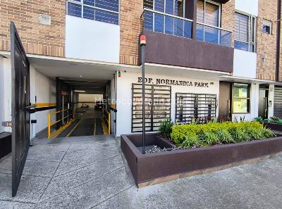 Apartamento de 2 alcobas en venta en Normandia, Bogotá, 66 m² · foto 2 de 20