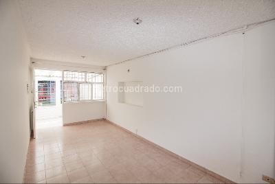 Apartamento de 3 alcobas en arriendo en Carvajal, Bogotá, 80 m² · foto 2 de 17