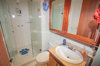 Apartamento de 3 alcobas en venta en Banco Central, Bogotá, 77 m² · foto 10 de 19