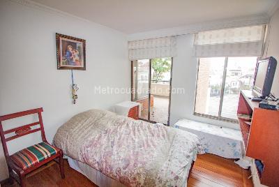 Apartamento de 3 alcobas en venta en Banco Central, Bogotá, 77 m² · foto 6 de 19