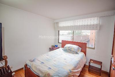 Apartamento de 3 alcobas en venta en Banco Central, Bogotá, 77 m² · foto 8 de 19