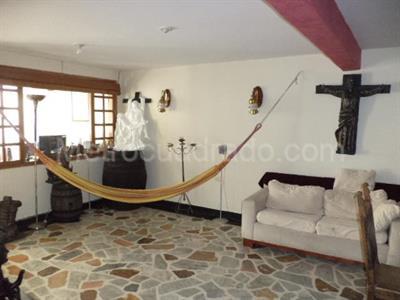 Casa en venta en Alhambra, Bogotá · foto 2 de 19