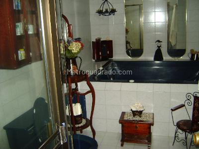 Apartamento de 3 alcobas en venta en Santa Barbara Central, Bogotá, 240 m² · foto 11 de 20
