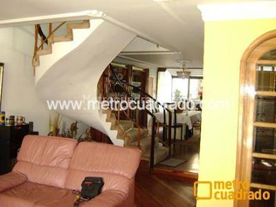 Casa de 3 alcobas en venta en Santa Margarita, Bogotá, 301 m² · foto 13 de 19