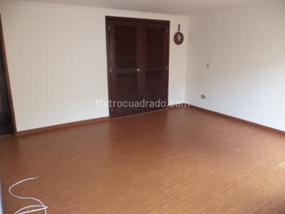 Apartamento en venta en Country Club, Bogotá · foto 8 de 20