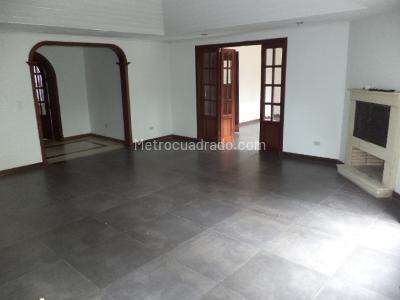 Apartamento en venta en Country Club, Bogotá · foto 2 de 20