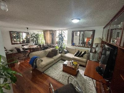 Apartamento en venta en Quinta Camacho, Bogotá · foto 2 de 20