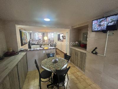 Casa de 4 alcobas en venta en La Floresta, Bogotá, 240 m² · foto 16 de 20