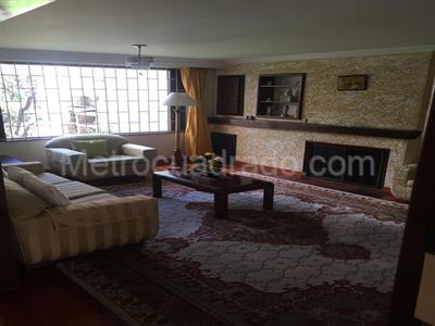 Casa de 5 alcobas en venta en El Batan, Bogotá, 300 m² · foto 6 de 16