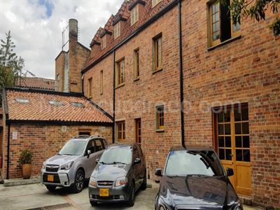 Casa de 5 alcobas en venta en La Soledad Teusaquillo, Bogotá, 960 m² · foto 4 de 20