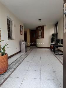 Casa de 5 alcobas en venta en Niza Antigua, Bogotá, 441 m² · foto 3 de 20